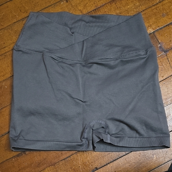 Gray,seamless, Scrunch Booty,Cross Waist M - Picture 1 of 3
